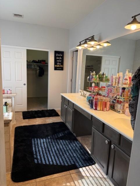 Building Photo - 37262 W Oliveto Ave