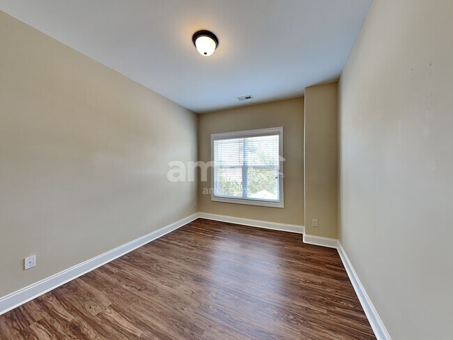 Building Photo - 518 Dawley Dr