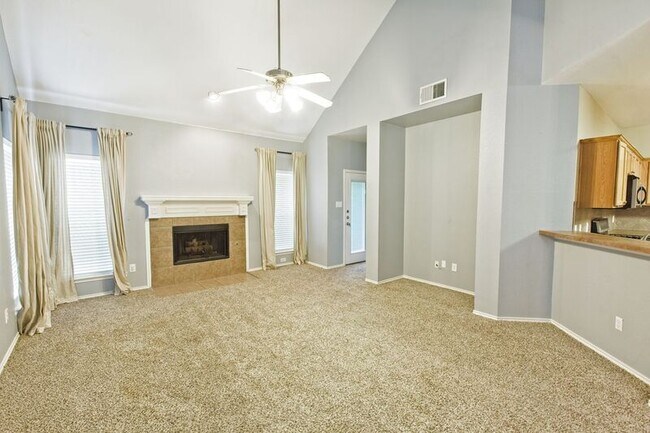 Building Photo - 1201 Rain Fern Dr