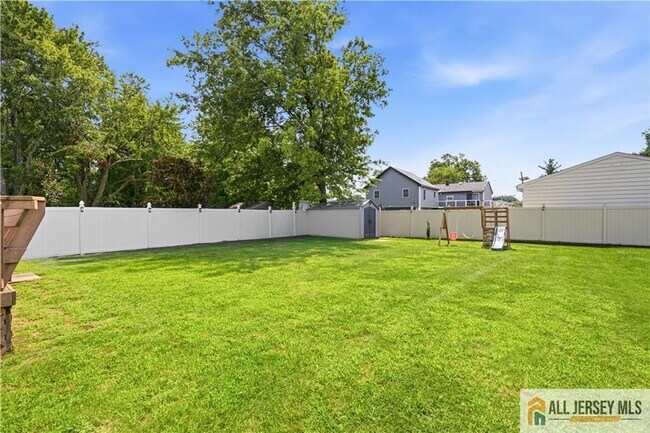 Building Photo - 55 Parsler Pl