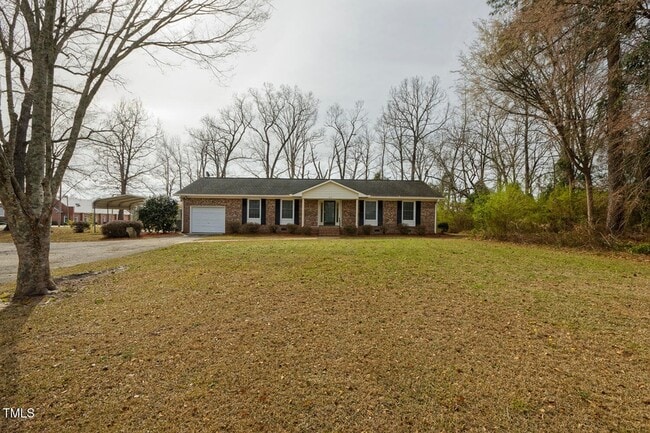 Building Photo - 4610 Linden Rd