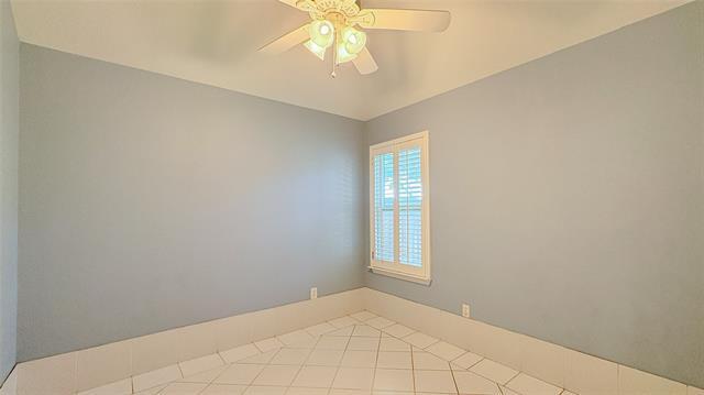 Building Photo - 1164 Pleasant Oaks Dr