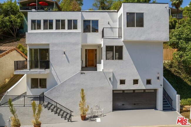 Primary Photo - 2619 Rinconia Dr