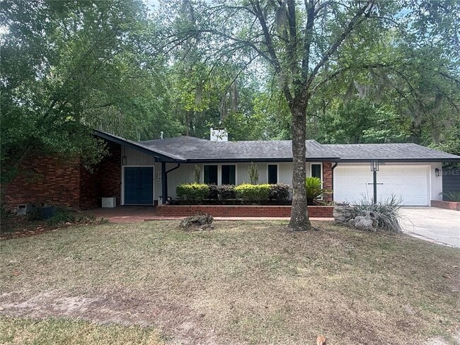 Building Photo - 3745 SW 6th Pl