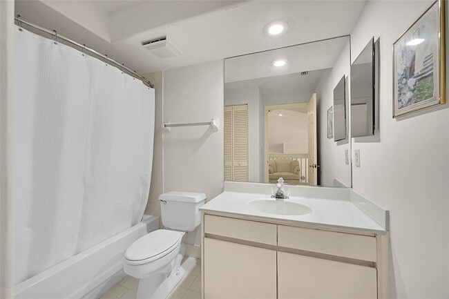 Building Photo - 17210 Boca Club Blvd