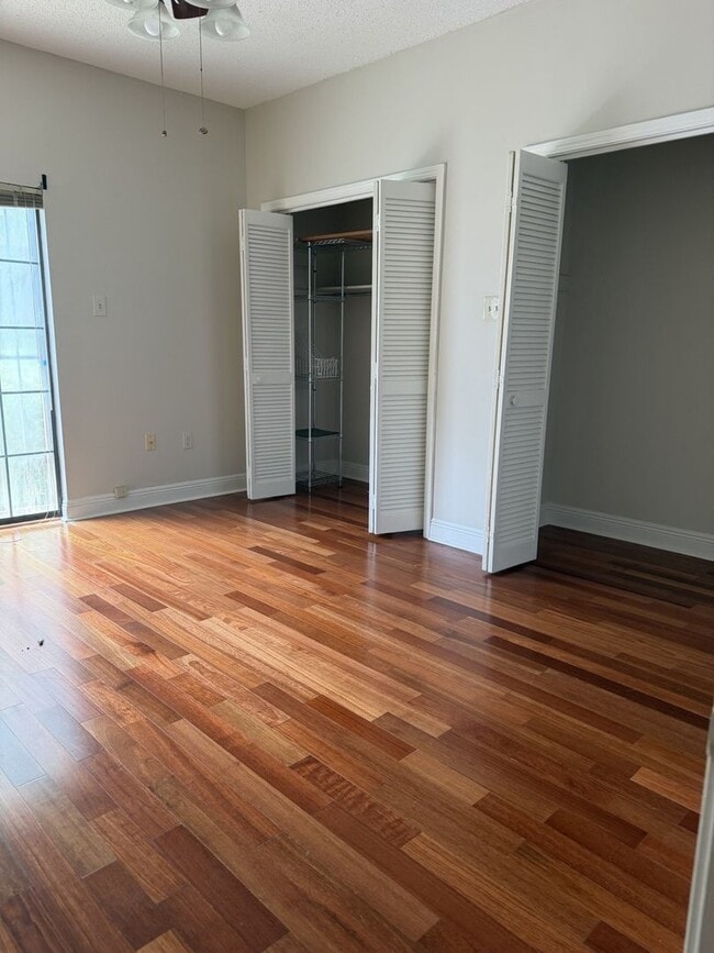 Building Photo - fdv0206