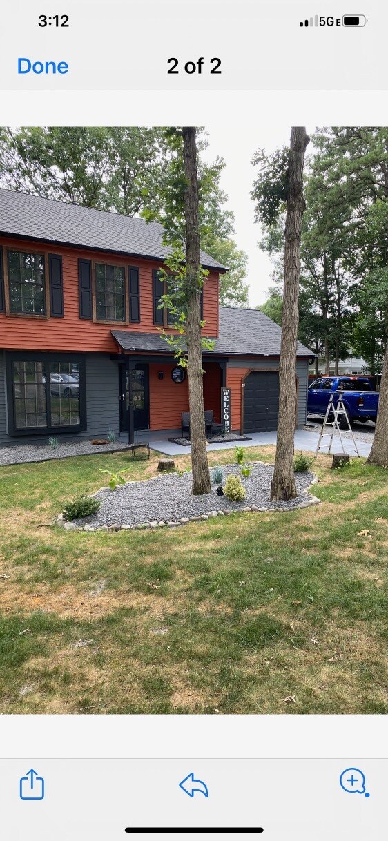 Front yard - 7 Jefferson Ct