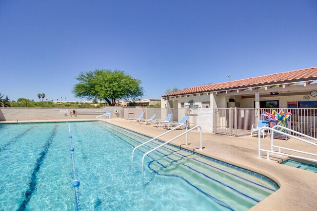 Building Photo - 815 Placita Topa