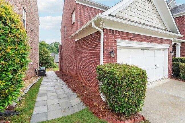 Building Photo - 1489 Belmont Hills