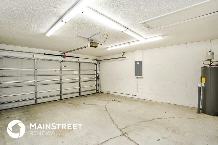Building Photo - 1797 SW Catalonia St