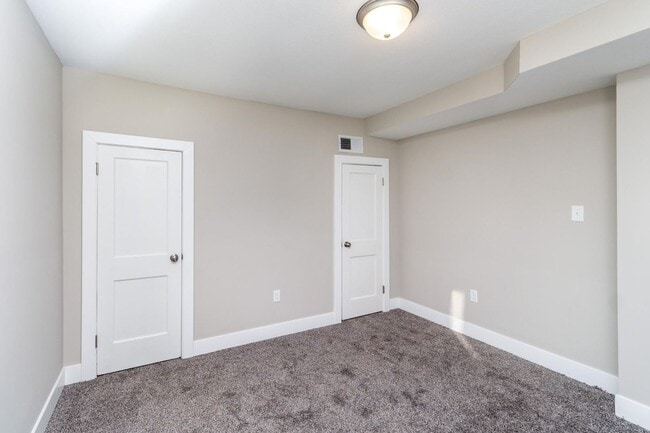 Building Photo - Two Bedroom Home in Central Columbia