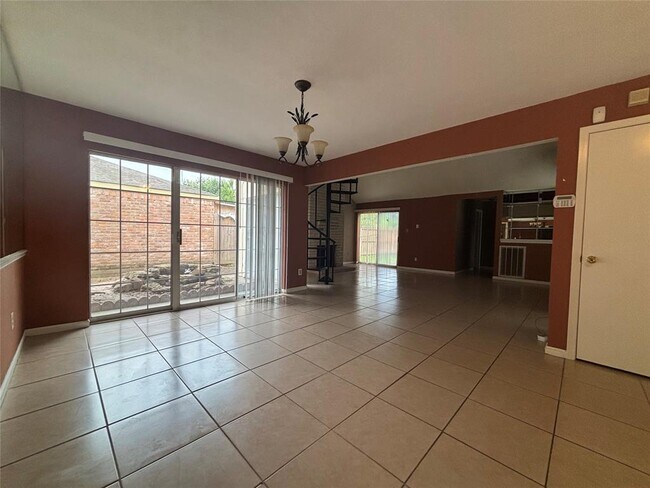 Building Photo - 8706 Belle Glen Dr