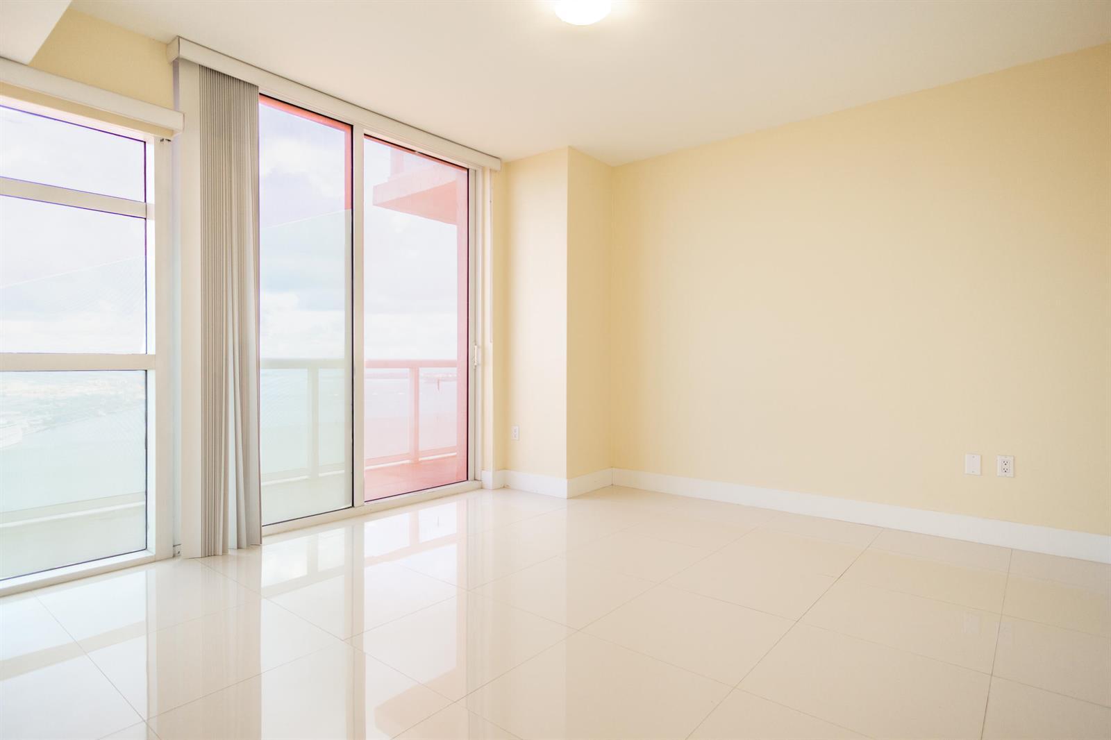 Building Photo - 50 Biscayne Blvd