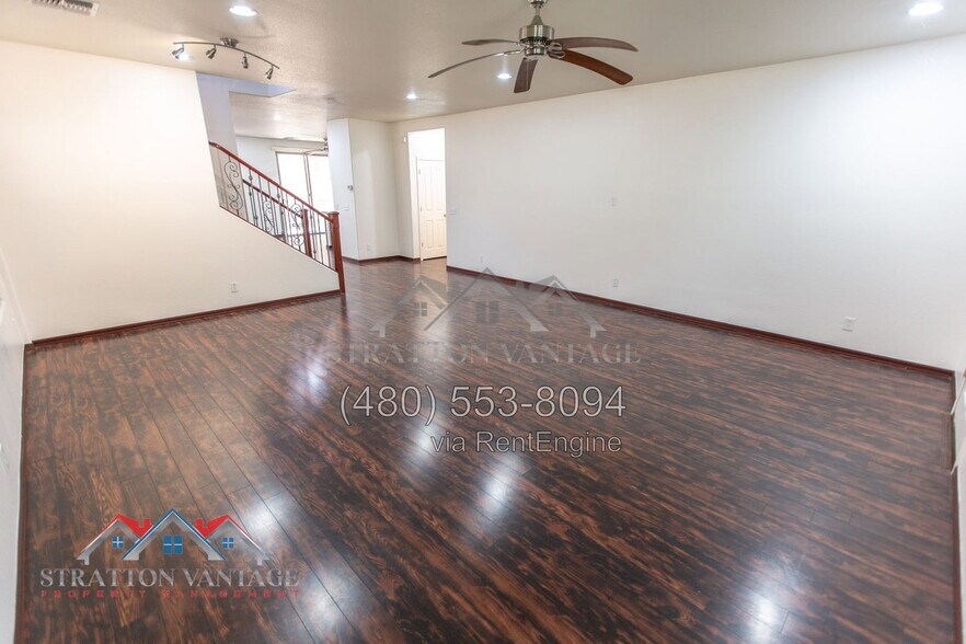 Building Photo - 21113 E Stonecrest Dr