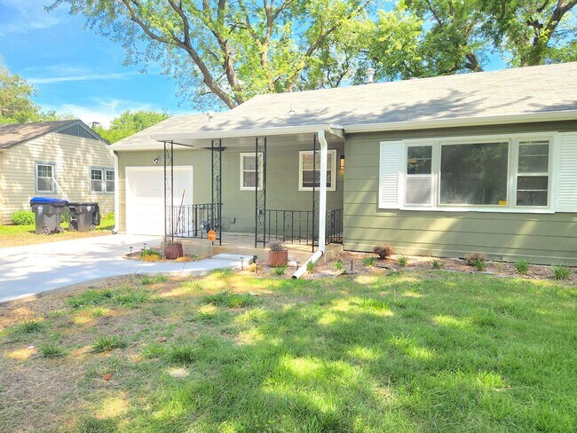 Building Photo - HOT OFF THE PRESS!