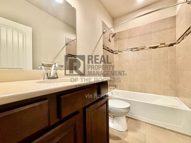 Building Photo - 1693 Grand Ave