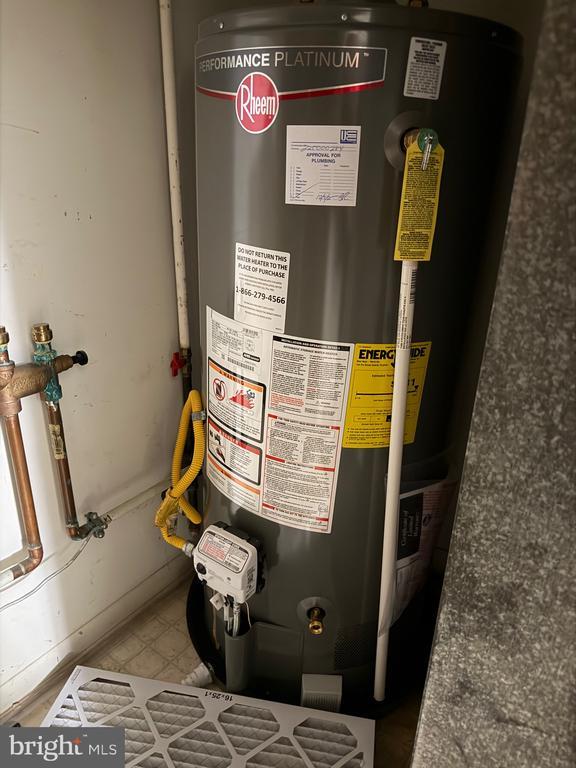 Building Photo - 34 Woodbrook Dr