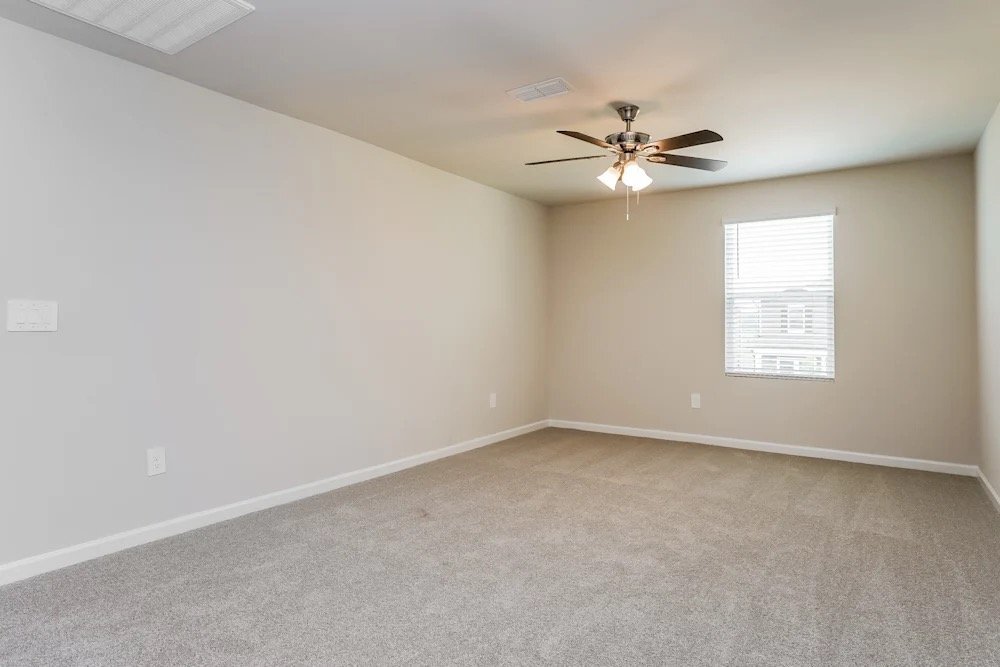 Building Photo - 620 White Birch Ln