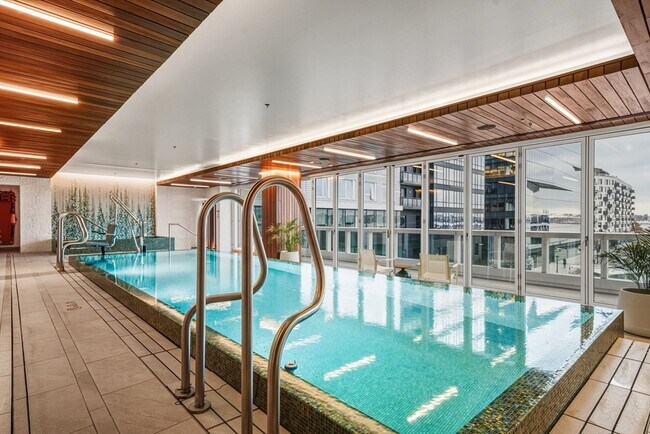 Building Photo - 150 Seaport Blvd