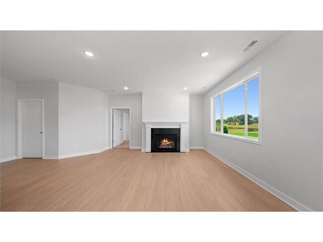 Building Photo - 123 Gambel St