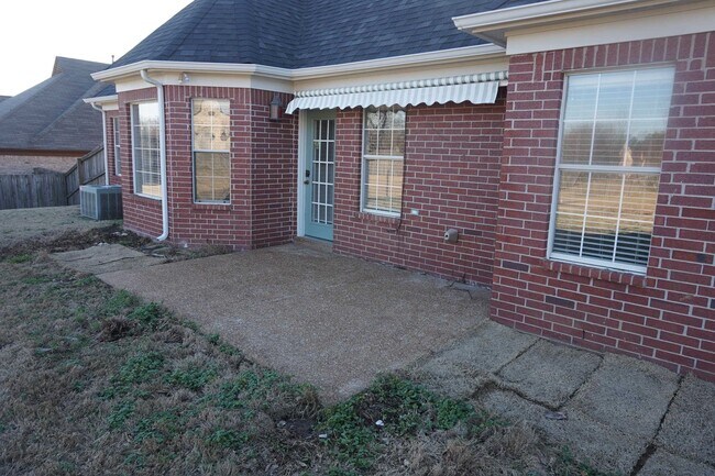 Building Photo - 5144 Jon Oak Dr