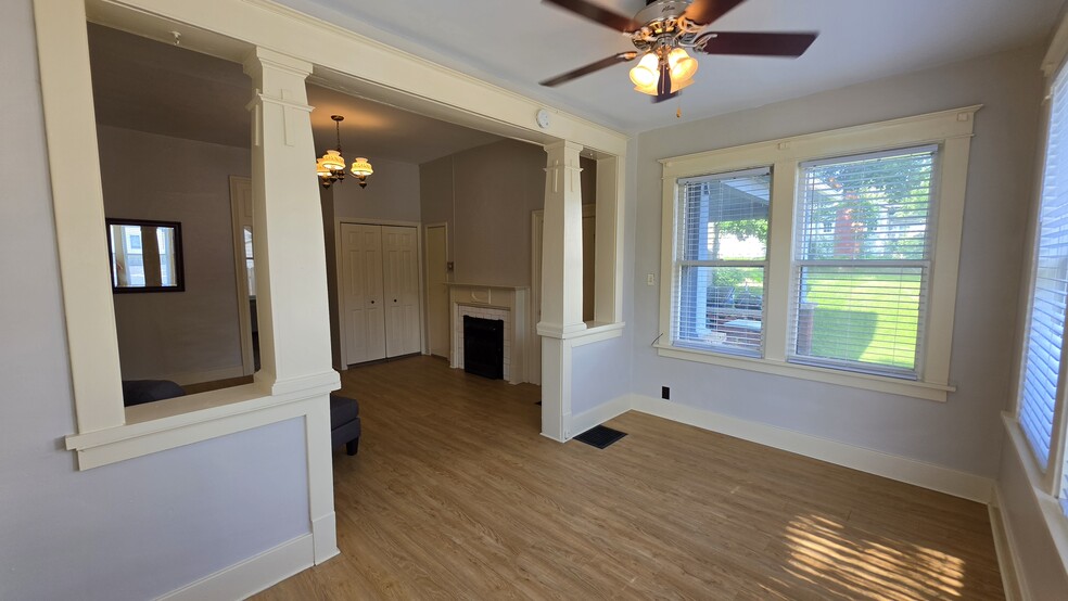 Unit 2 Front Room - 901 N 8th St