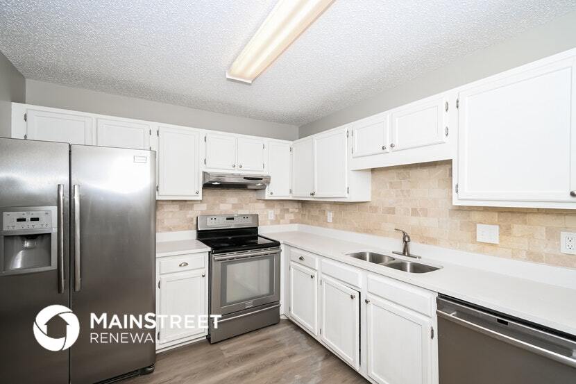 Building Photo - 12 Stratford Dr