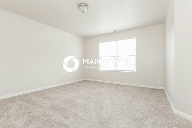 Building Photo - 3005 Pebble Creek Ln