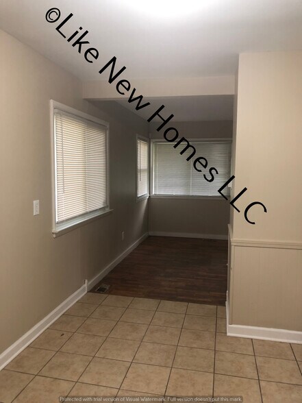 Building Photo - 3702 Ivanhoe Ave