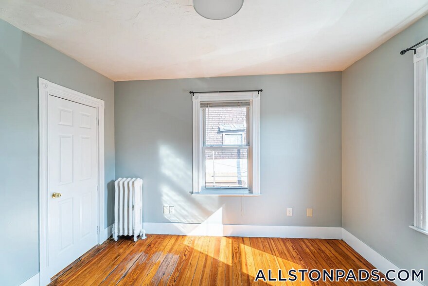 Building Photo - 6 Haskell St