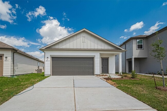 Building Photo - 8510 Ora Mdws Dr