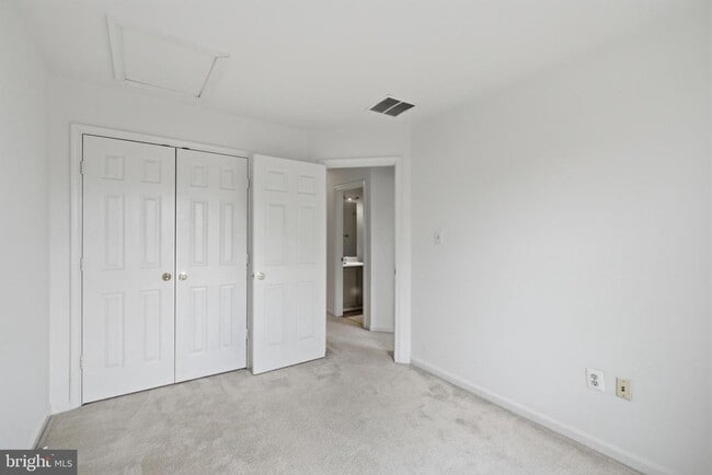 Building Photo - 2449 Clover Field Cir