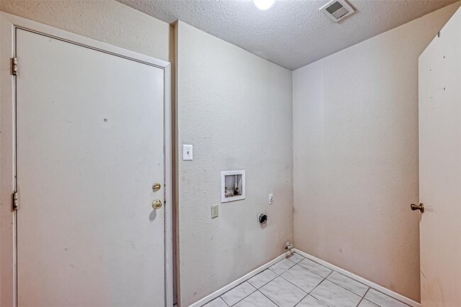 Building Photo - 442 Redway Ln