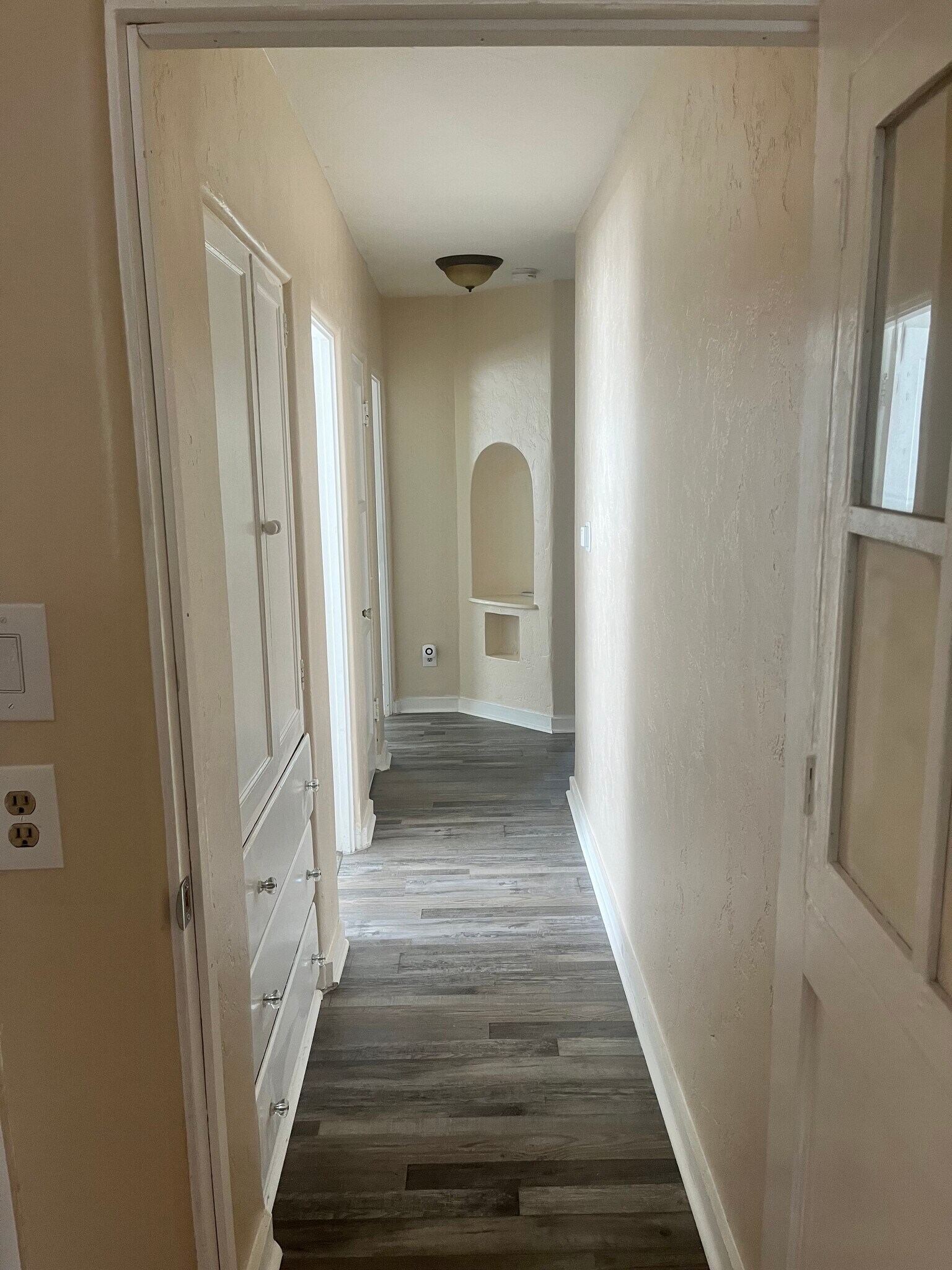 Building Photo - 2500 S Bronson Ave