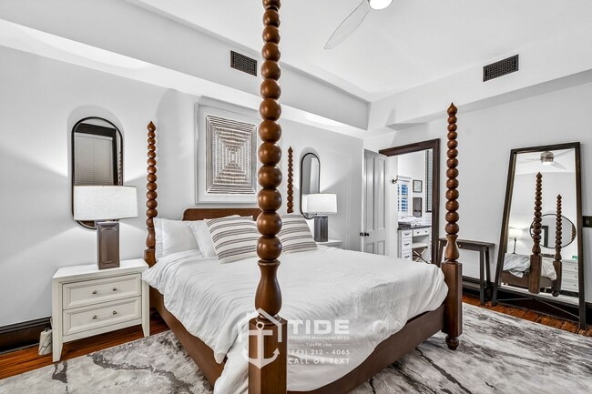 Building Photo - Live in the Heart of Harleston Village!