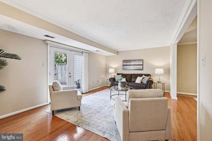 Building Photo - 5555 First Statesman Ln