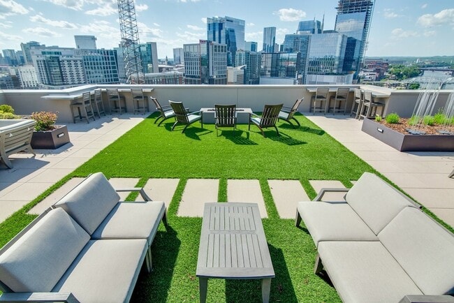 Building Photo - 20 Rutledge St