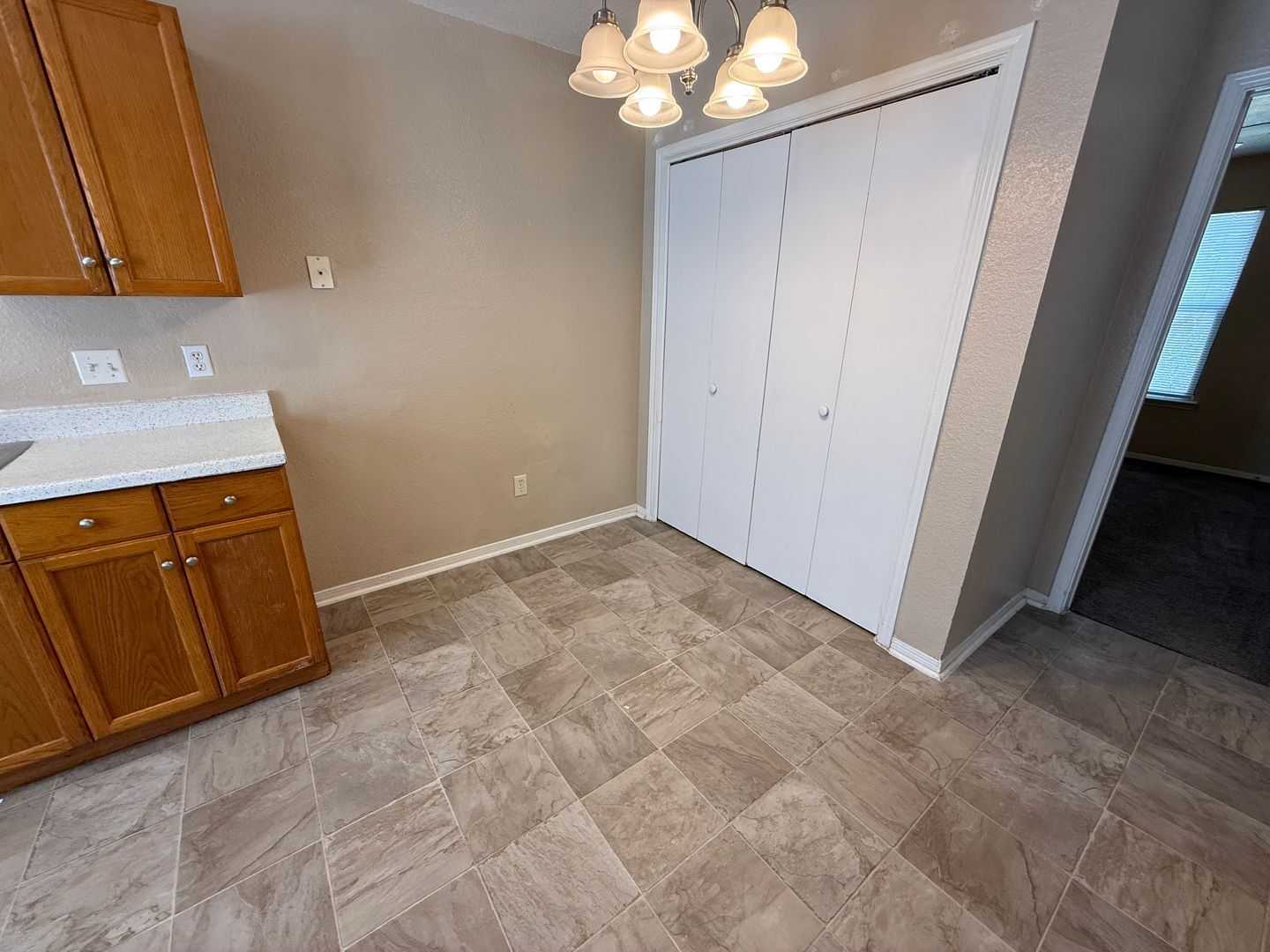 Building Photo - 1708 Benttree Dr