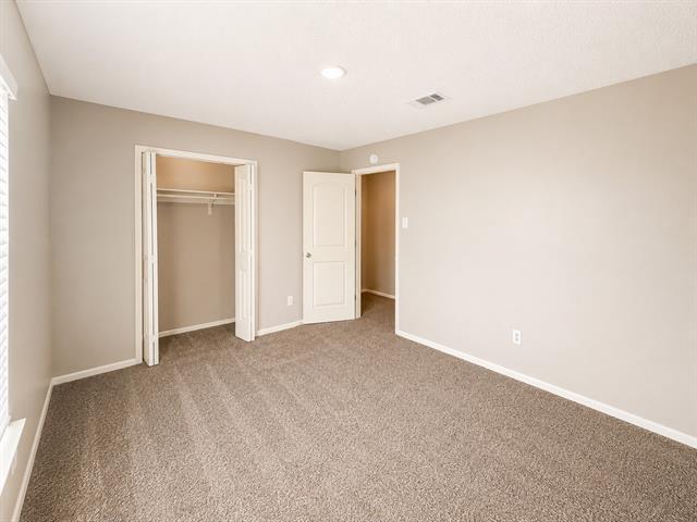 Building Photo - 509 S Beverly St