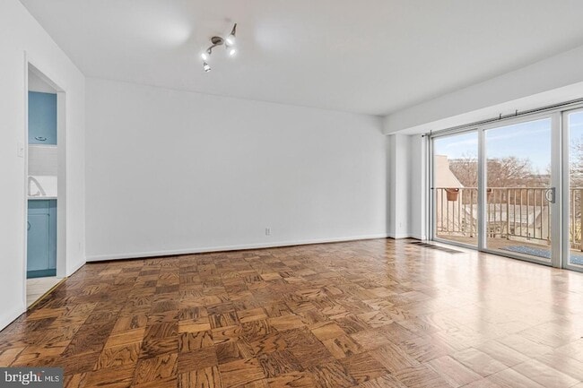 Building Photo - 560 N Street SW Unit UNIT N409