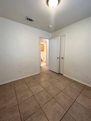 Building Photo - 5018 Nell St