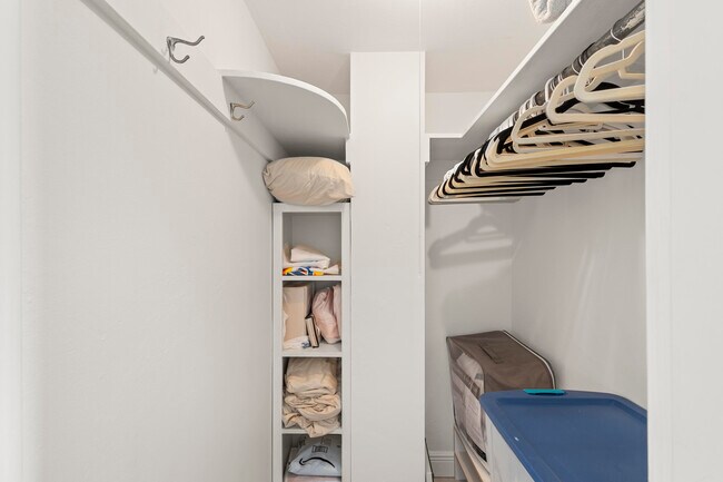 Building Photo - 120 N Ocean Blvd