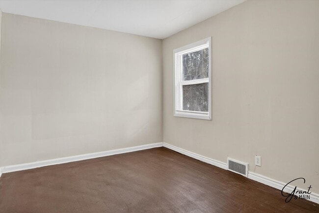 Building Photo - 12200 Cheyenne St