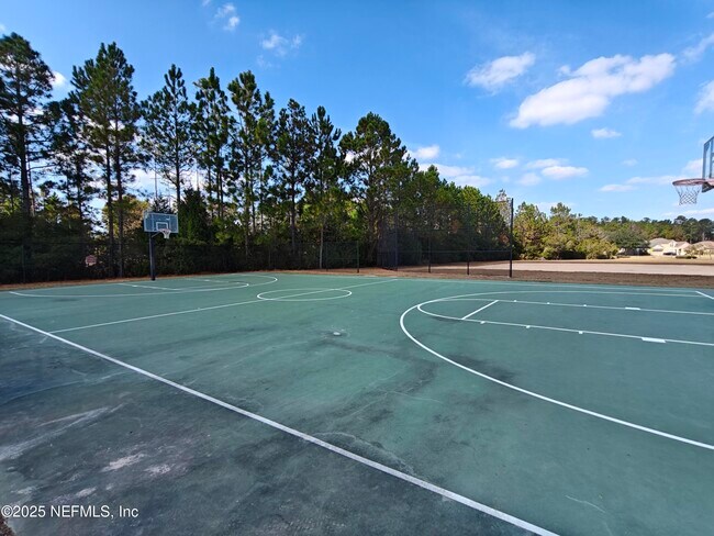 Building Photo - 70481 Winding River Dr