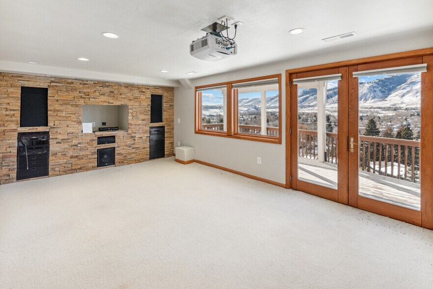 Building Photo - 1718 Belvedere Dr