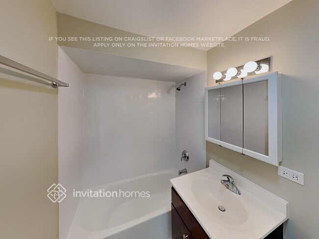 Building Photo - 7930 Long Ave