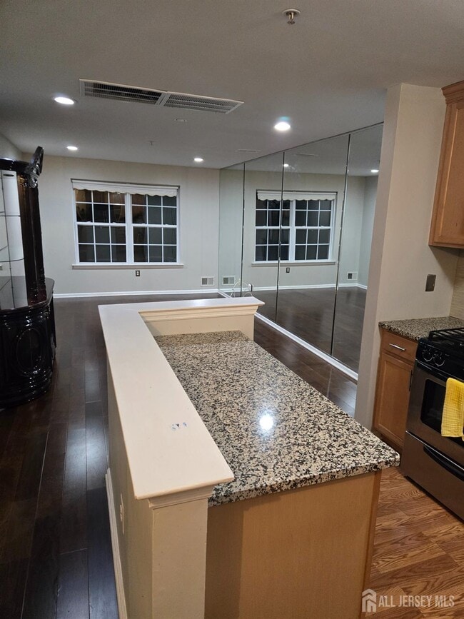 Building Photo - 201 Prestwick Way