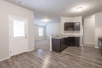Building Photo - 618 Audrey Dr