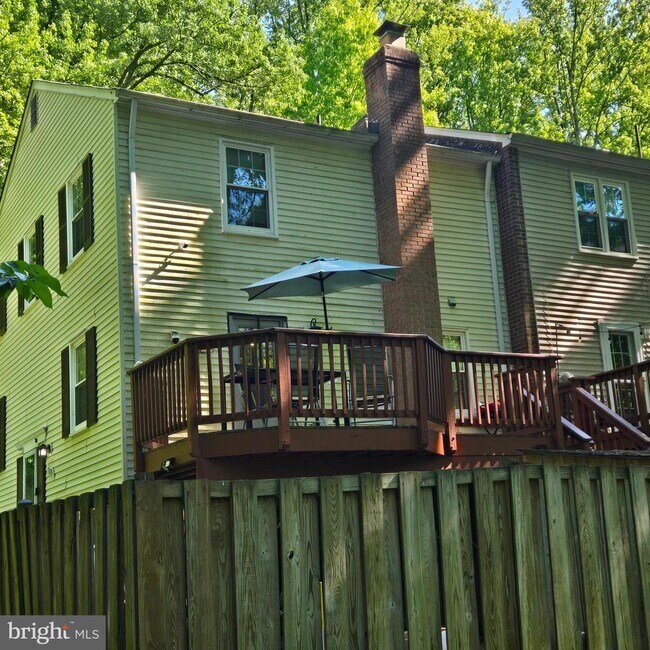 Building Photo - 5676 Kirkham Ct