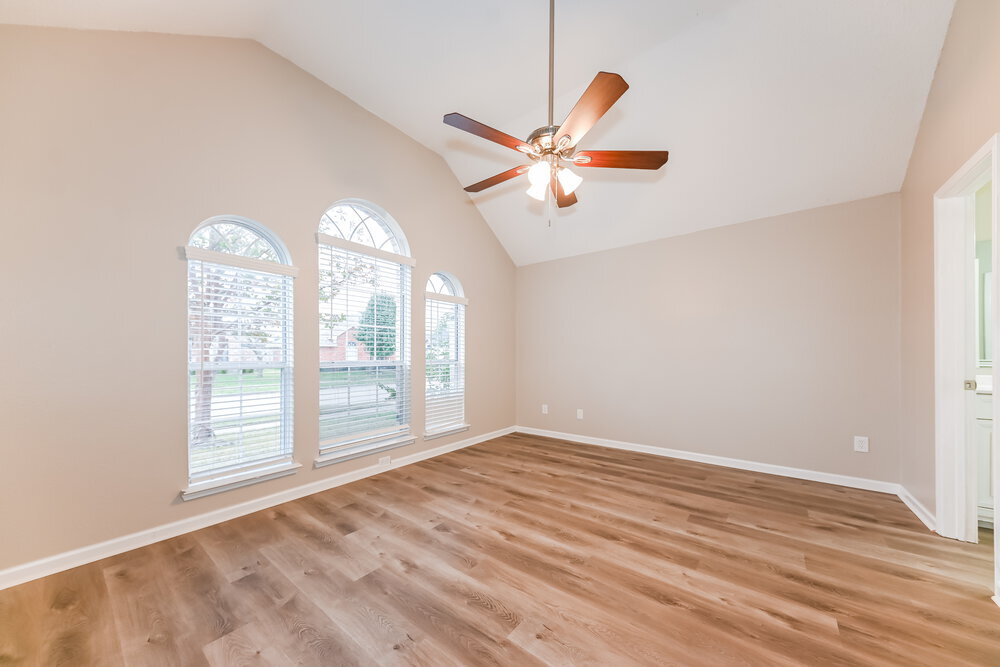 Building Photo - 2209 Amber Springs